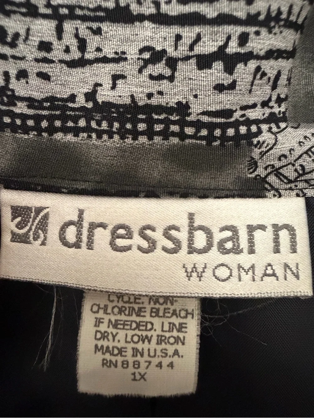 Dressbarn Woman 1X Gray Black Print Blazer Plus Size (A818)